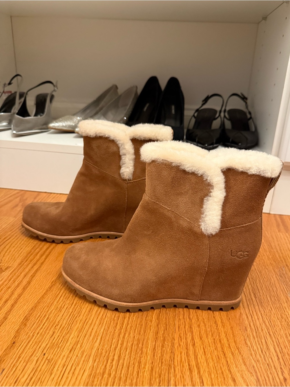 UGG Womens Wedge